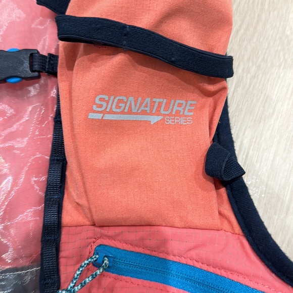 Ultimate Direction Race Vesta - Picture 4 of 6